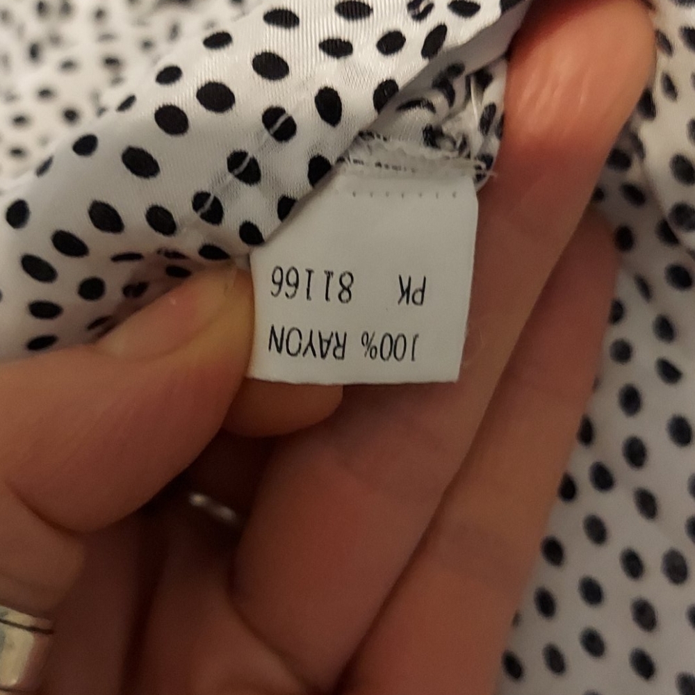 ‼️4/$20.J.H. Collectibles VTG wht blk dot blouse - Picture 6 of 7